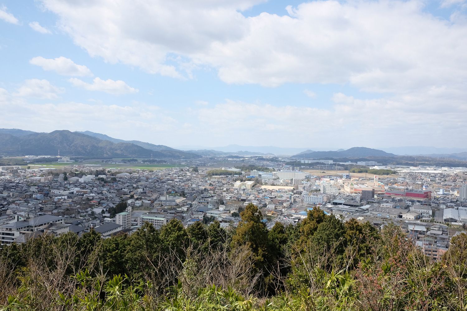 人と地域の幸せを築く